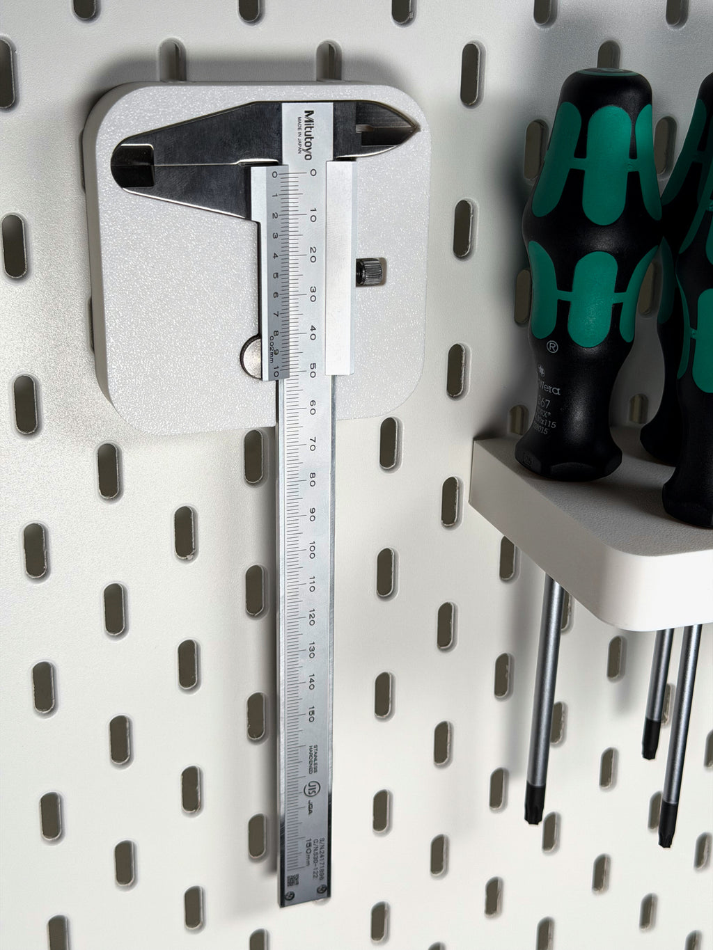 SKÅDIS Pegboard Holder for Mitutoyo 530-122 Caliper