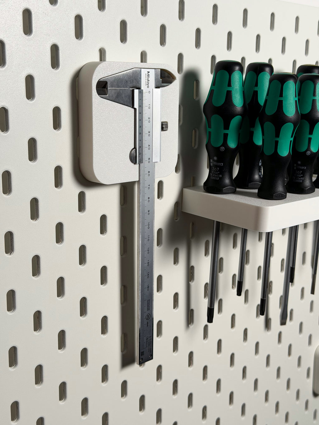 SKÅDIS Pegboard Holder for Mitutoyo 530-122 Caliper
